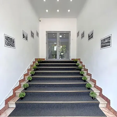Tineretului Hotel