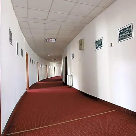 Tineretului Hotel