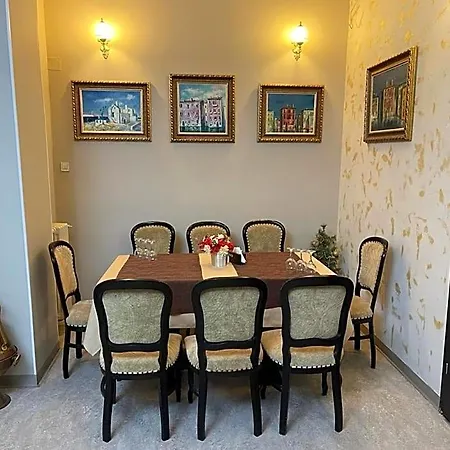 Tineretului Hotel 3*